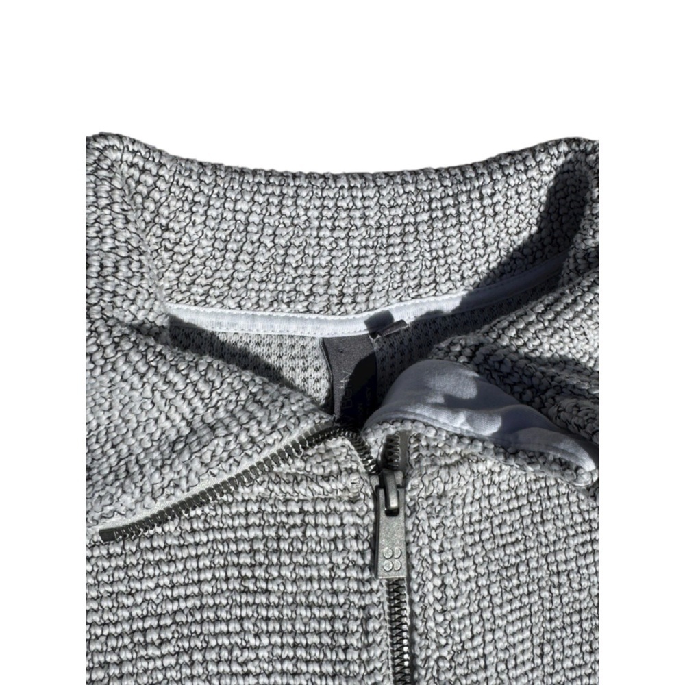 Sweaty Betty Restful Boucle Full Zip Sweater Jacket Size Medium Gray Textured - Picture 4 of 7